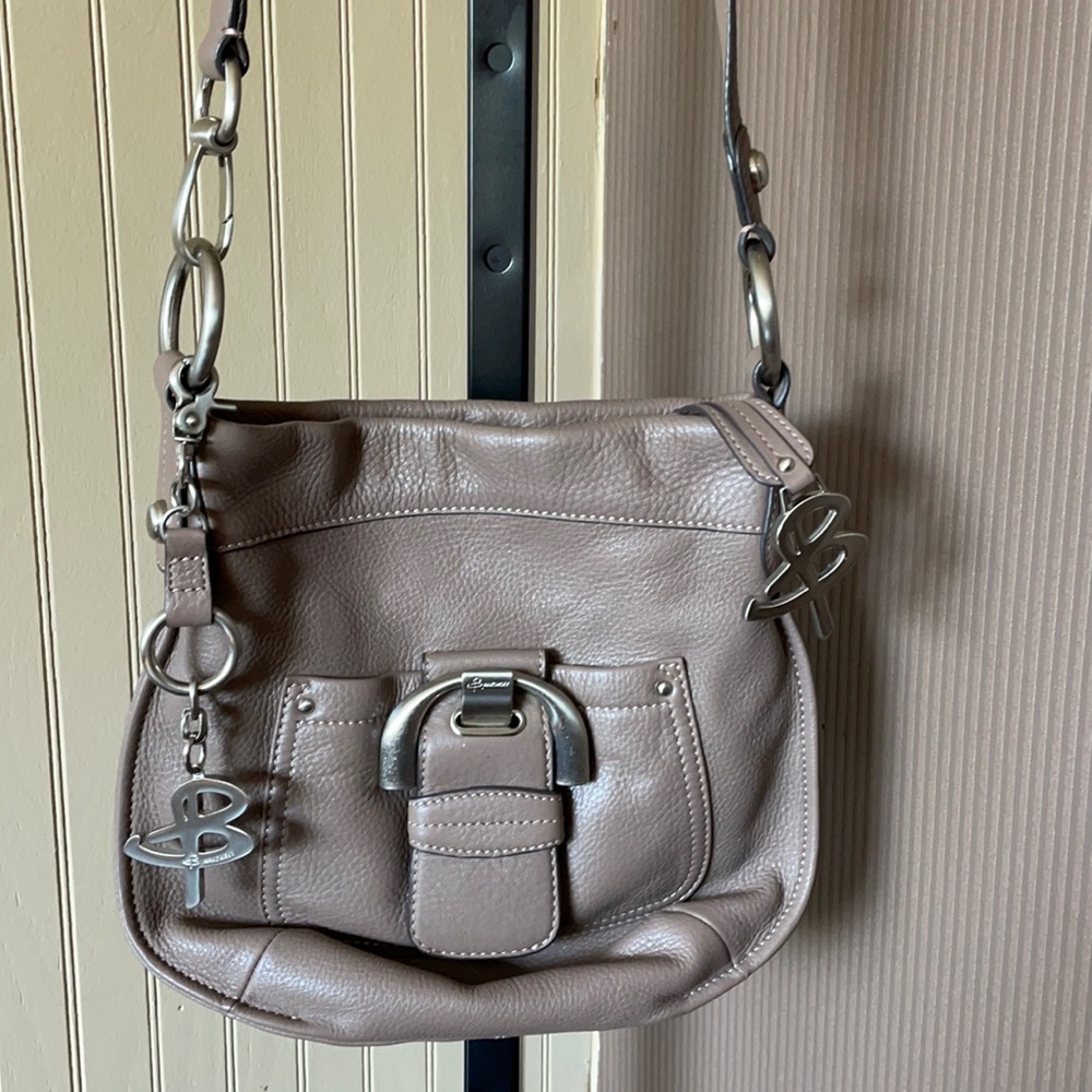 B.makowsky‎ tan leather crossbody purse silver hardware multiple pockets